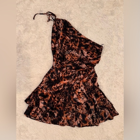 NWOT AllSaints Cayla Spark Abstract Animal Print One-Shoulder Minidress sz 4 - Picture 2 of 5